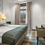 Morosani Schweizerhof Otel