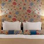 Morosani Schweizerhof Hotel 4*