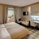 Otel Morosani Schweizerhof 4*