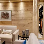 Otel Morosani Schweizerhof 4*