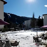 Morosani Schweizerhof Hotel 4*