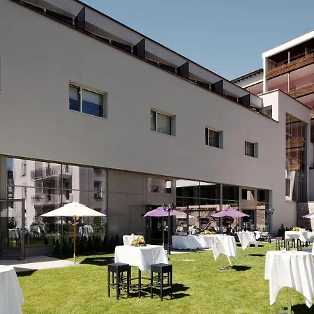 Morosani Schweizerhof 4* דאבוס