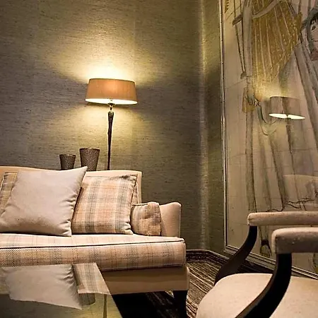 Morosani Schweizerhof Hotel 4*