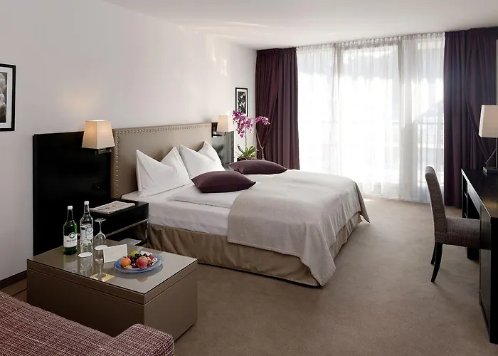 Morosani Schweizerhof Hotel 4*