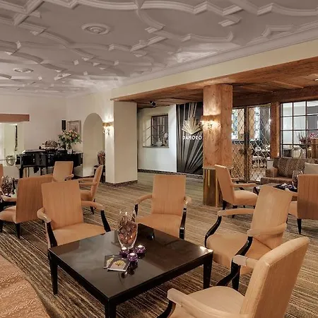 모로사니 슈바이처호프 호텔 4*