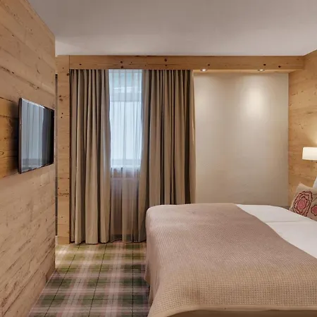 모로사니 슈바이처호프 4* 다보스