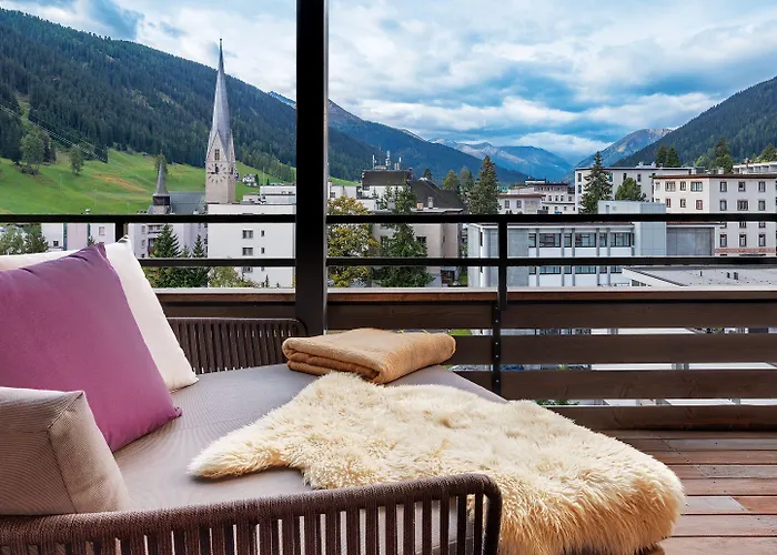 Morosani Schweizerhof Hotell 4*