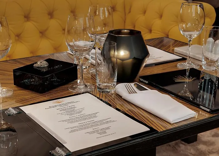 Morosani Schweizerhof Hotell 4*