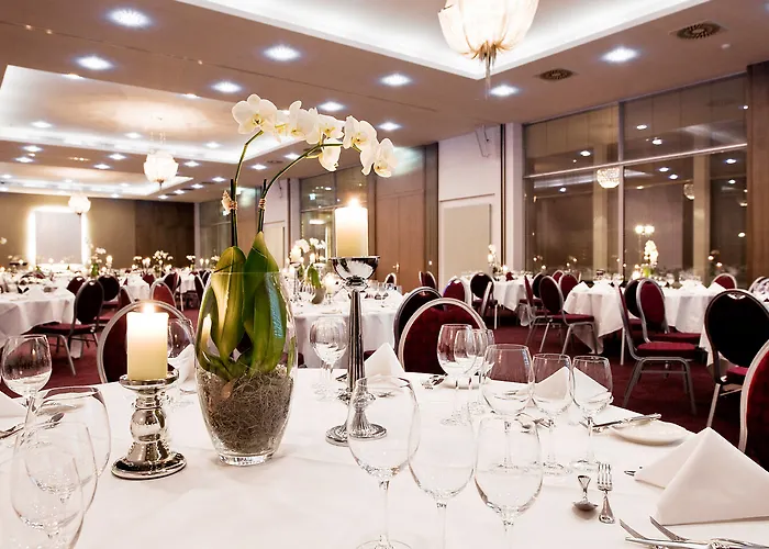 Hotell Morosani Schweizerhof 4*